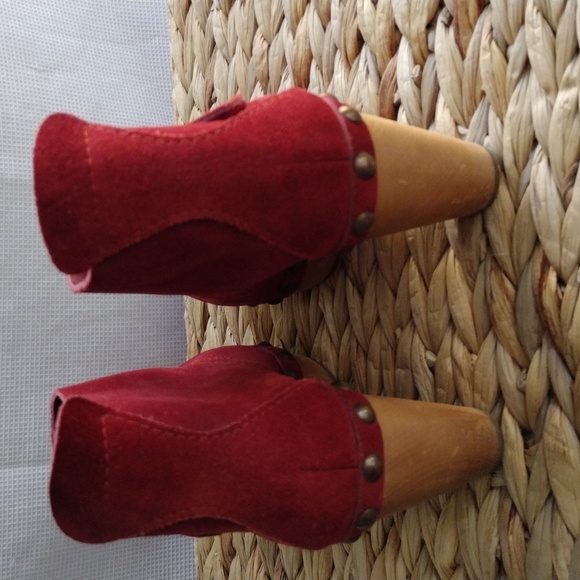Pedro Garcià red suede studded ankle booties 37.5 - Picture 4 of 11